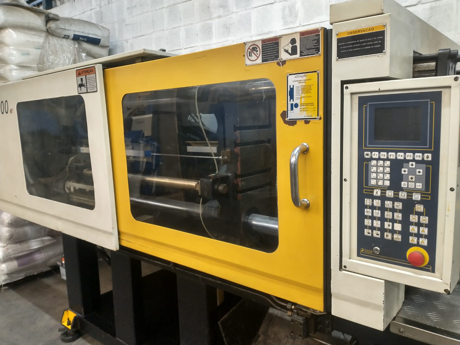 Injetora Borchê SB 200 Sinitron
